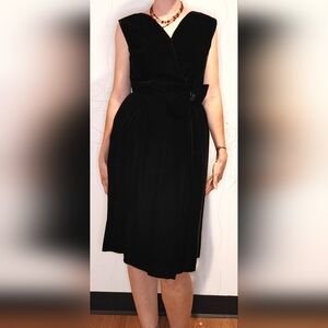 Vintage 1950s R&K Originals black crushed velvet midi dress